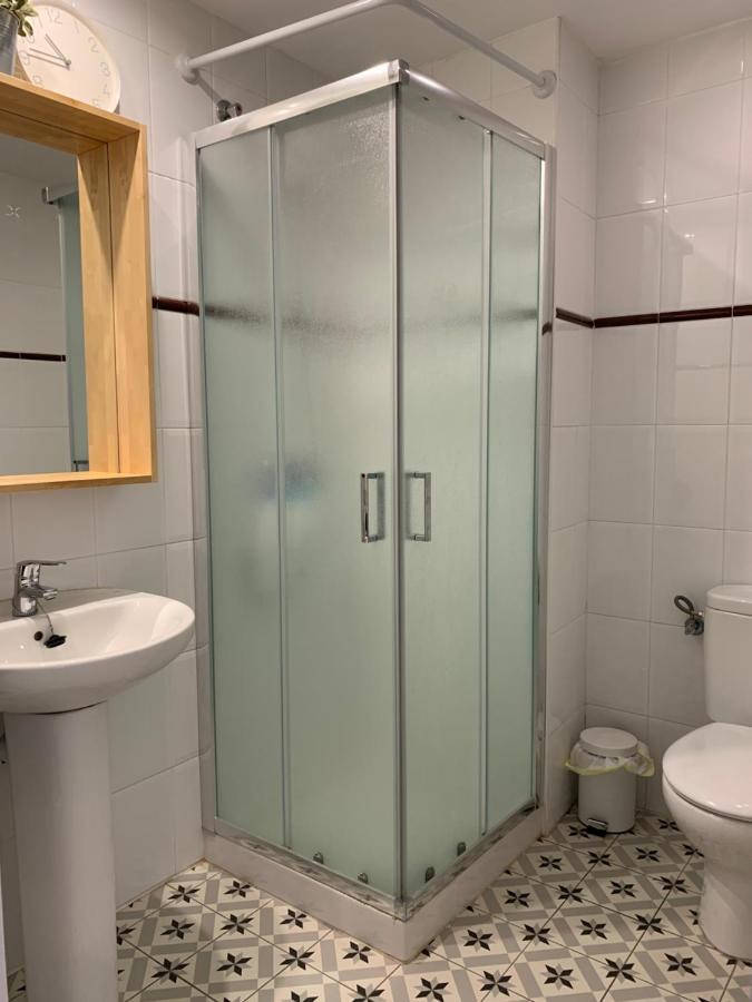 קדאקז Habitacion Centrica Con Aire Acondicionado Bano Privado Nevera מראה חיצוני תמונה